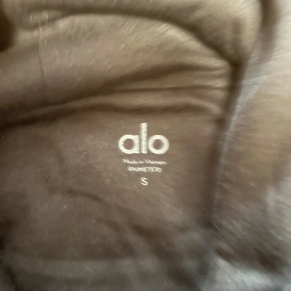 ALO Yoga unisex sherpa size small -like new excellent condition black - Picture 6 of 8